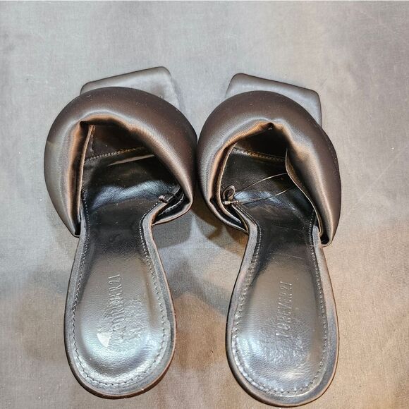 BRAND NEW FOREVER 21 SQUARE TOE SATIN THICK STRAP WOMEN'S SANDAL - Picture 8 of 15